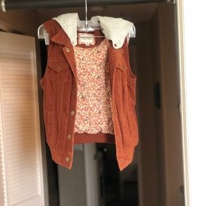 Vintage Vest with Floral Interior!